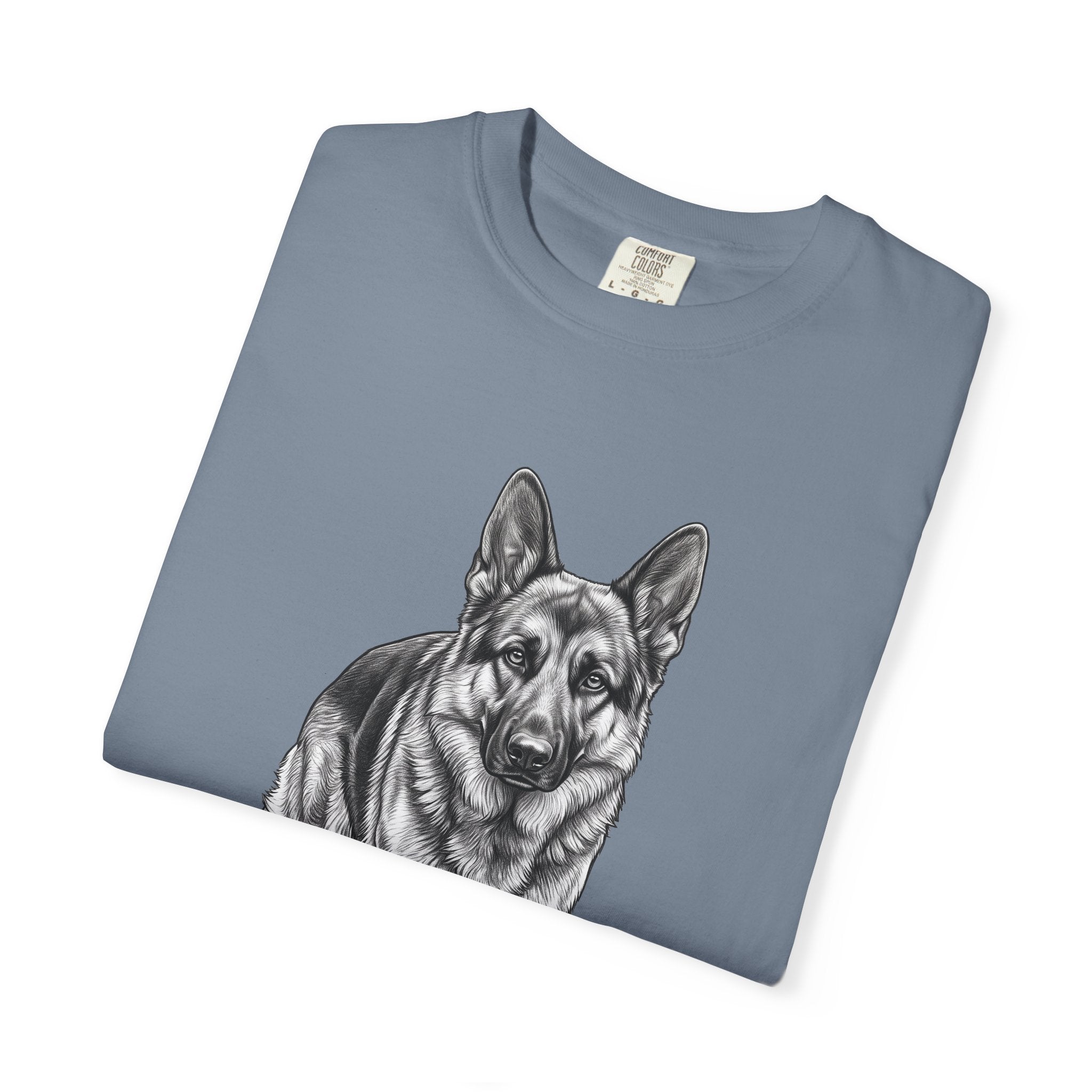 German Shepherd Graphic Tee – Realistic Dog Portrait T-Shirt